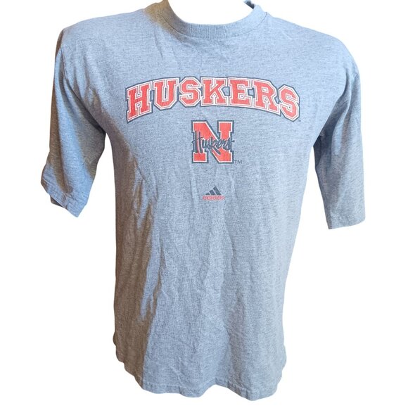 Small Vintage Adidas Huskers Graphic Tee Gray Short Sleeve 1990's Paint Distress - Picture 2 of 8